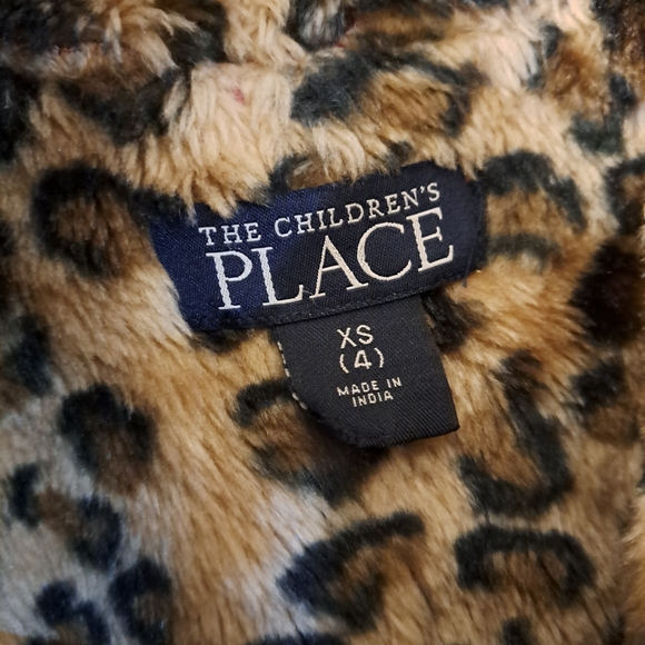 Sz 4 children's place red and cheetah coat. - Picture 8 of 9